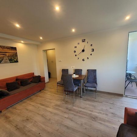 Apartament Centrum - Aleja Swietego Jana Pawla II Kolobrzeg Ngoại thất bức ảnh